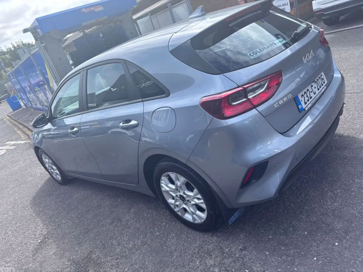 Kia Ceed Hatchback, Diesel Hybrid, 2023, Grey