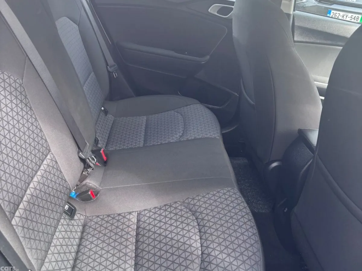 Kia Ceed Hatchback, Diesel Hybrid, 2023, Grey