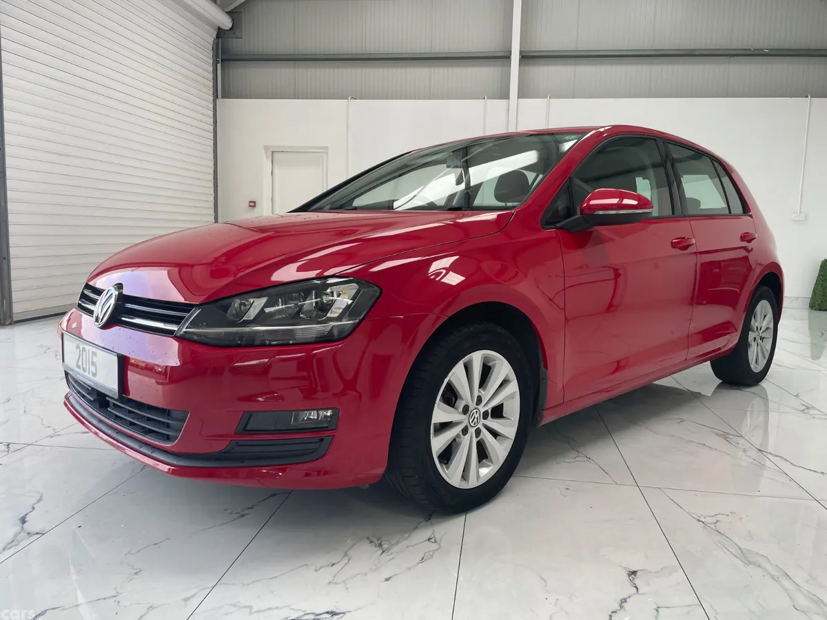 Volkswagen Golf Hatchback, Petrol, 2015, Red