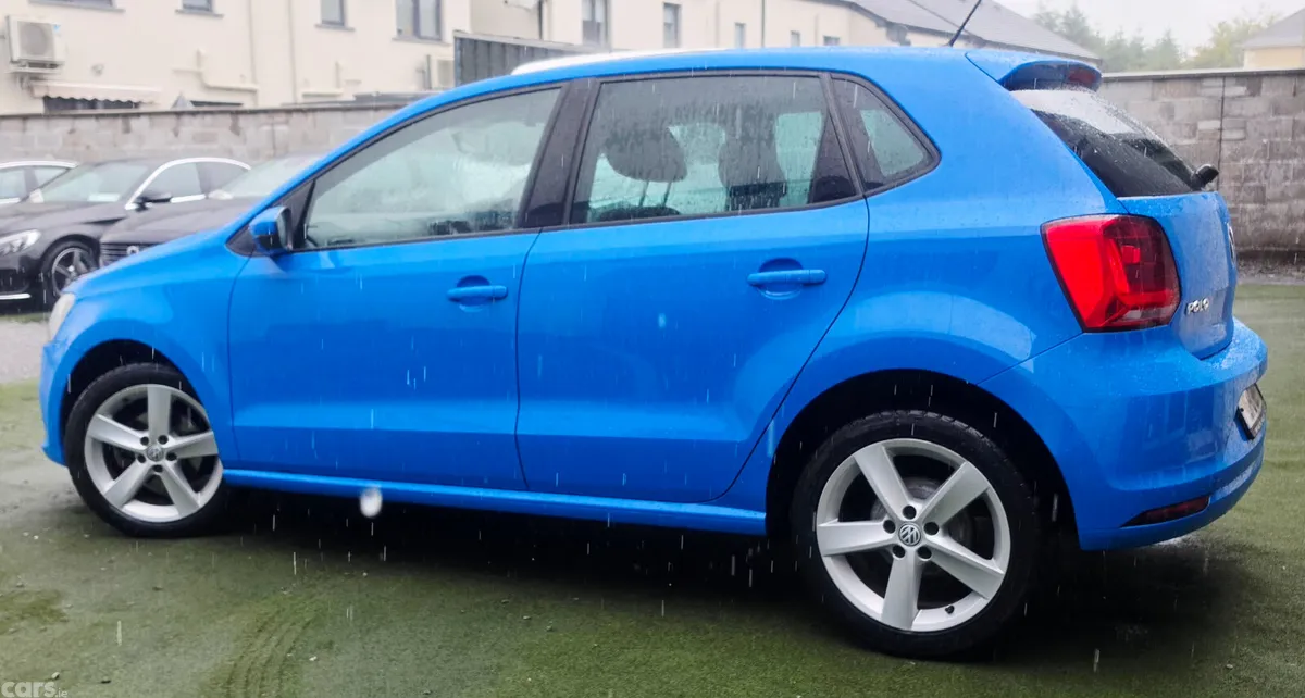 Volkswagen Polo Hatchback, Petrol, 2016, Blue