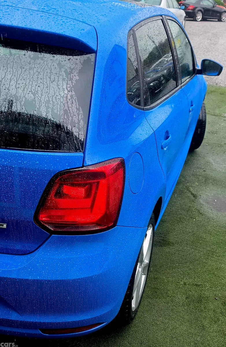 Volkswagen Polo Hatchback, Petrol, 2016, Blue
