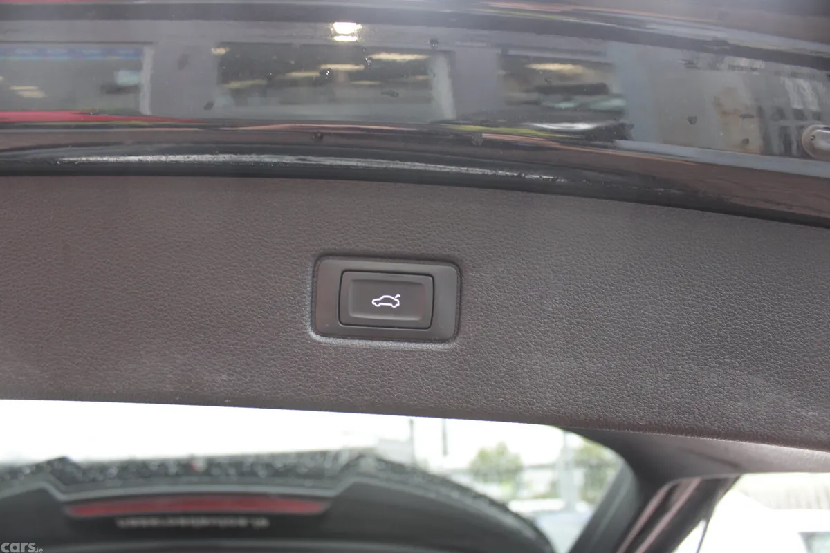 Audi Q7 SUV, Diesel Hybrid, 2019, Black