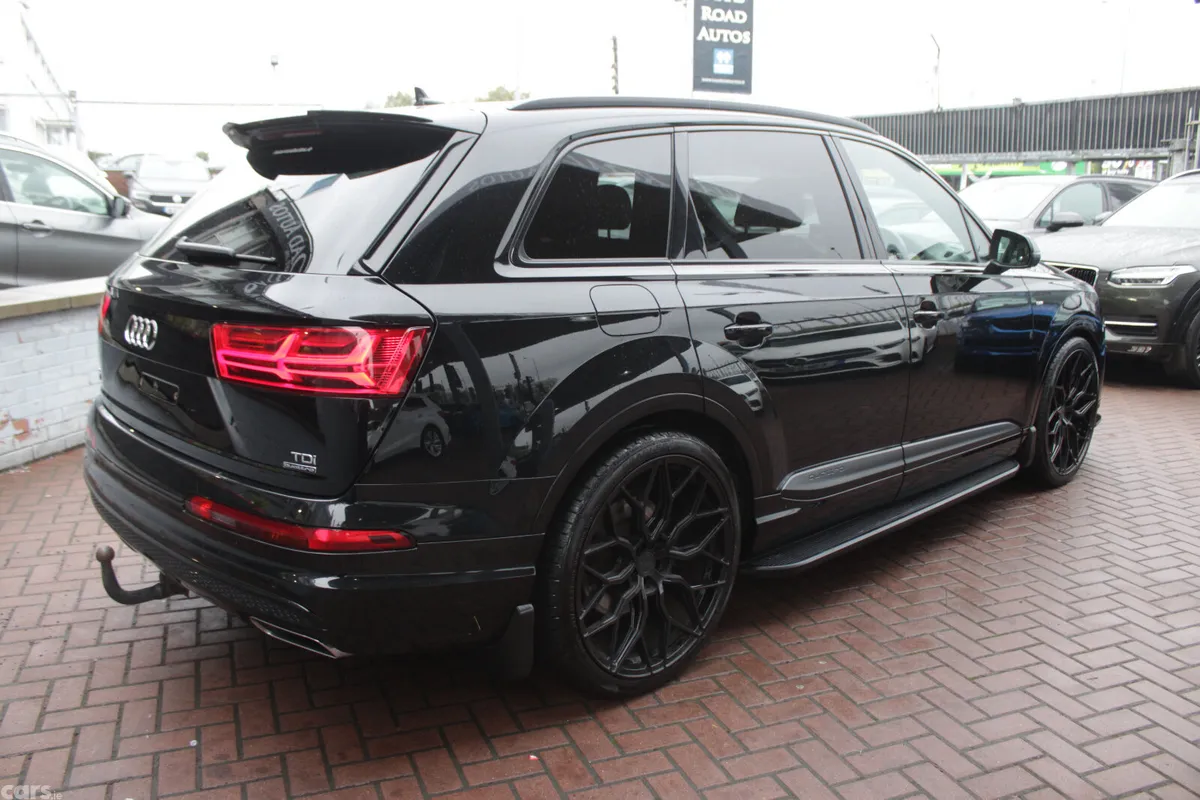 Audi Q7 SUV, Diesel Hybrid, 2019, Black