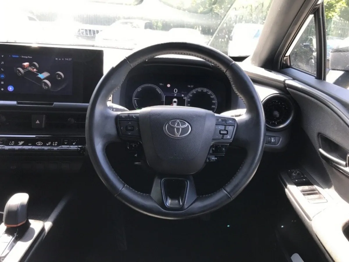 Toyota C-HR SUV, Petrol Hybrid, 2024, Black