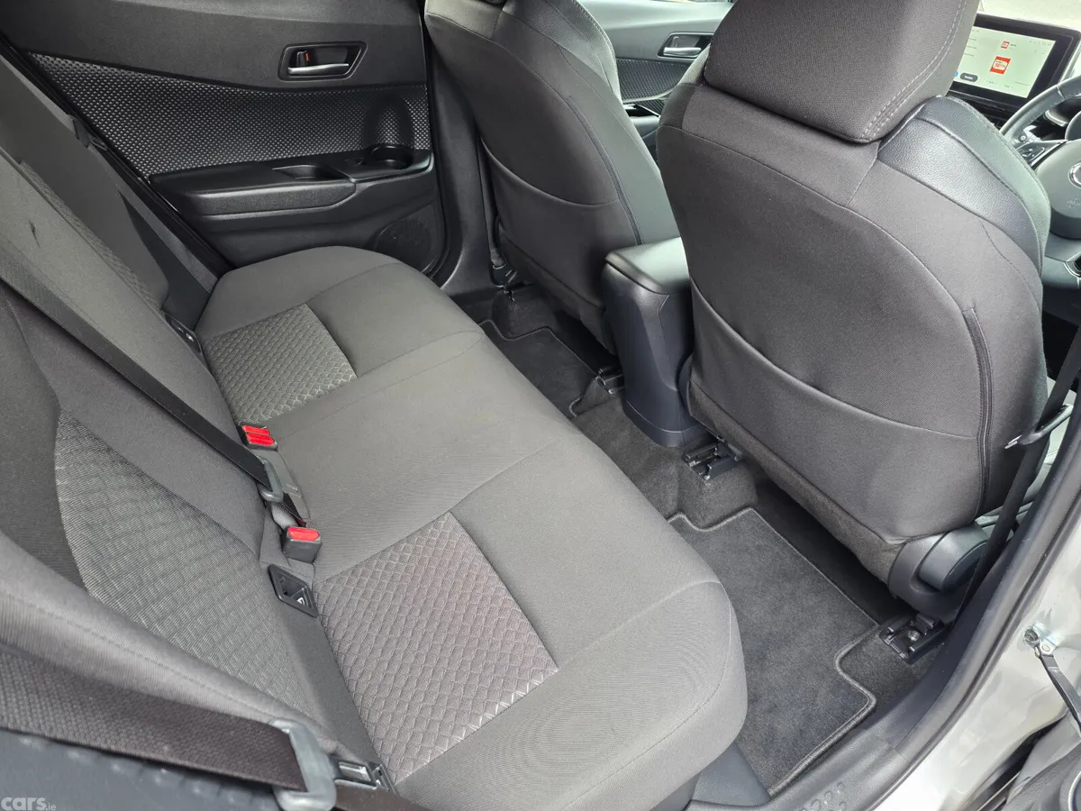 Toyota C-HR Hatchback, Petrol, 2023, Grey