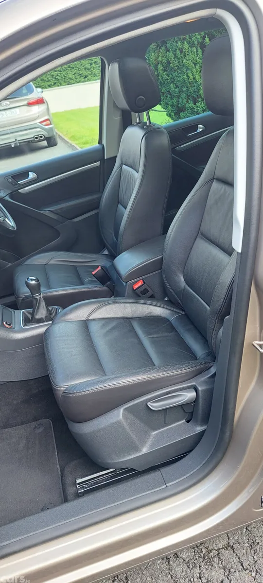 Volkswagen Tiguan SUV, Diesel, 2016, Brown
