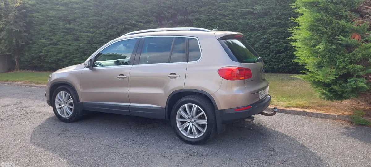 Volkswagen Tiguan SUV, Diesel, 2016, Brown
