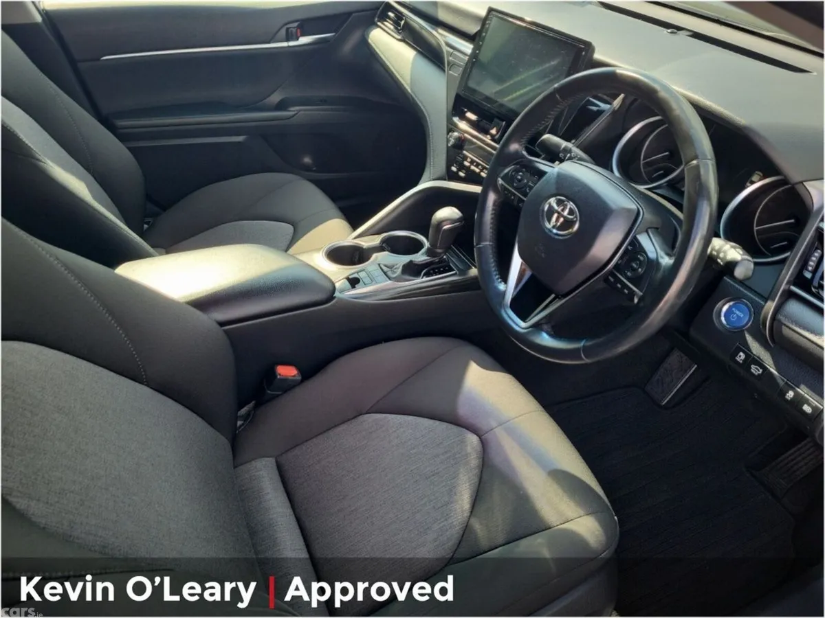 Toyota Camry Saloon, Petrol Hybrid, 2022, Black