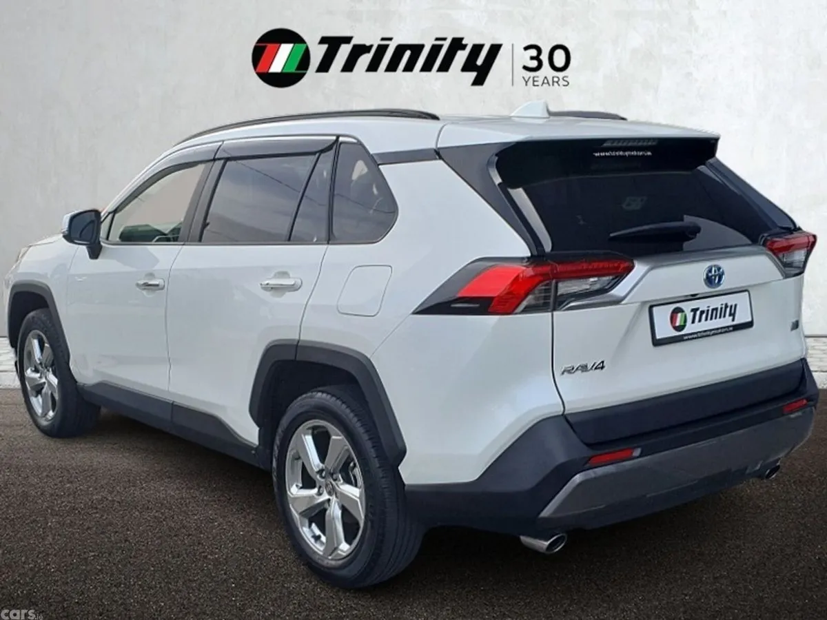 Toyota RAV4 SUV, Petrol Hybrid, 2022, White
