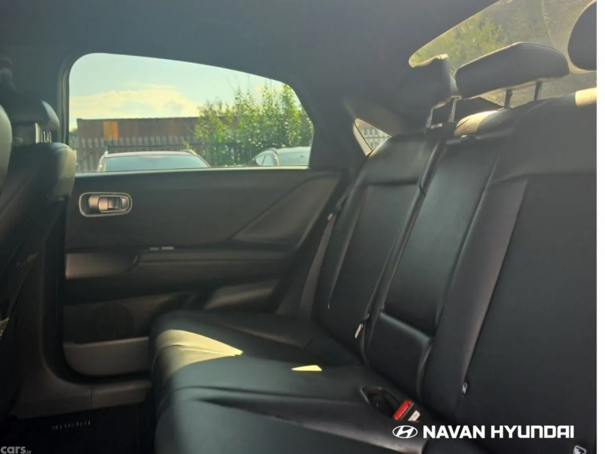 Hyundai IONIQ 6 Saloon, Electric, 2023, Green