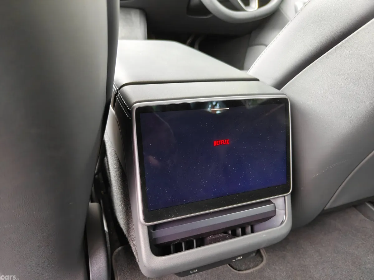Tesla Model 3 Saloon, Electric, 2025, Red