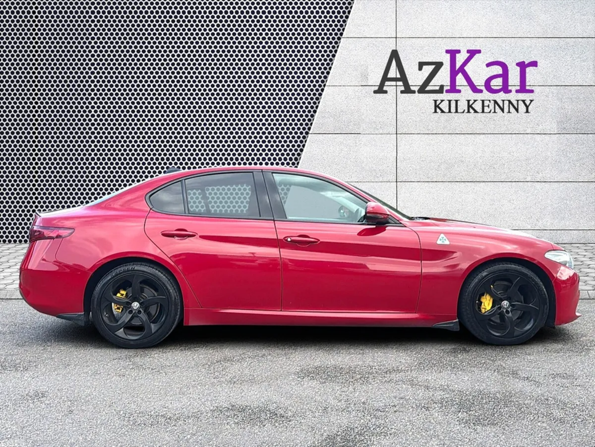 Alfa Romeo Giulia Saloon, Diesel, 2018, Red