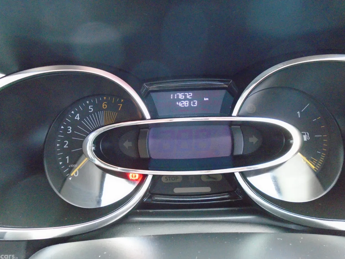 Renault Clio Hatchback, Petrol, 2015, Black