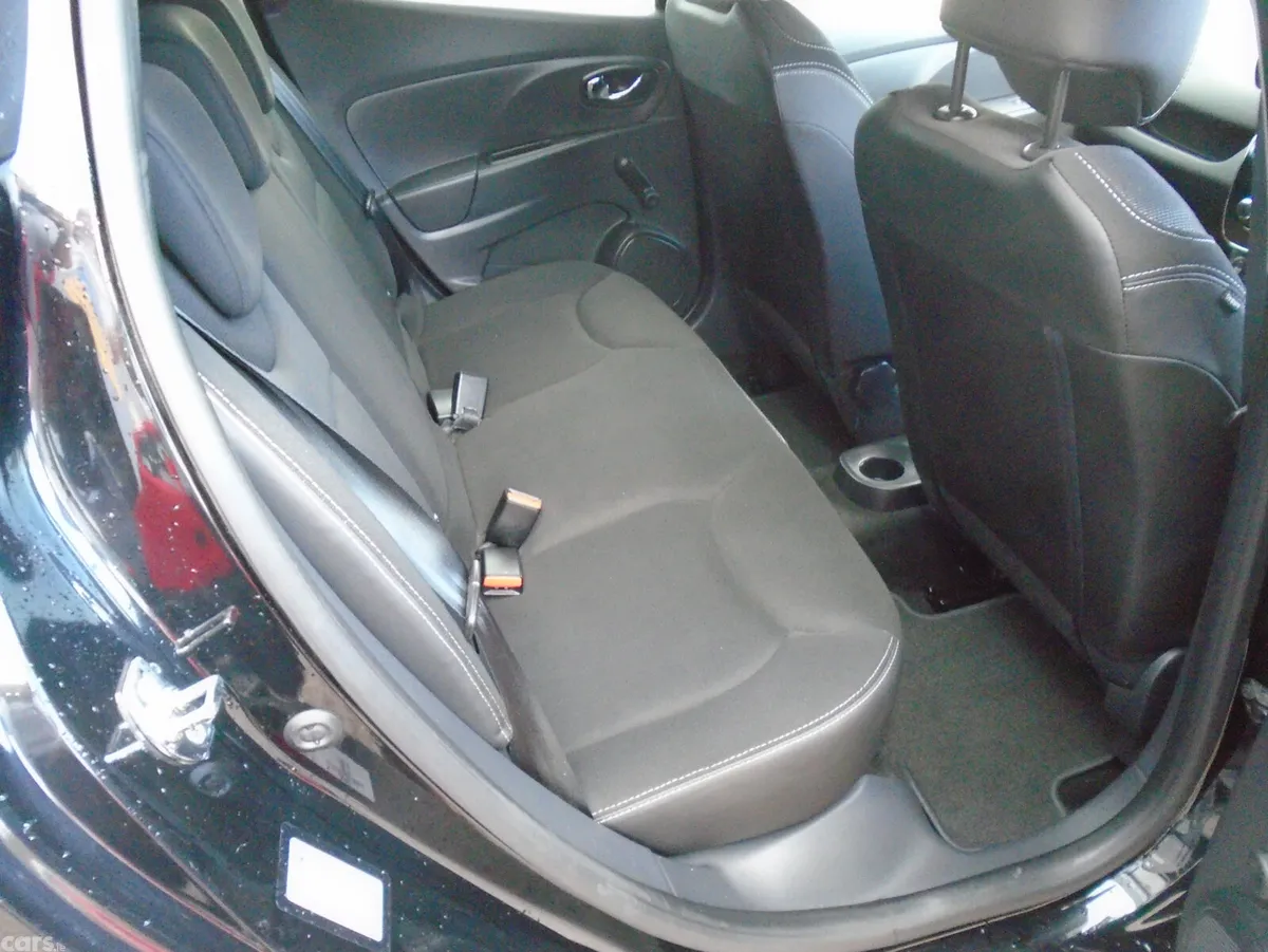 Renault Clio Hatchback, Petrol, 2015, Black