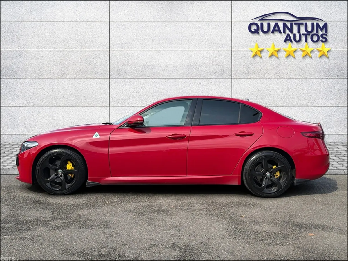 Alfa Romeo Giulia Saloon, Diesel, 2018, Red
