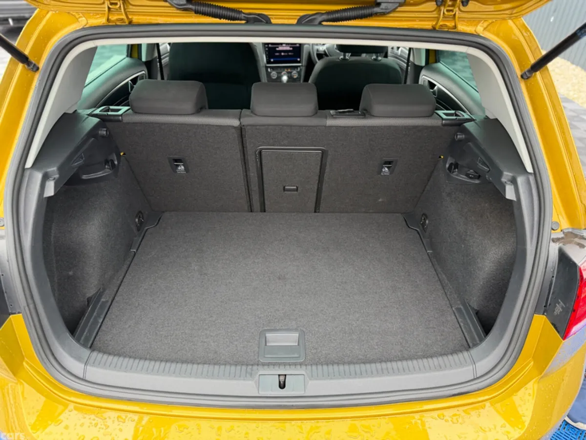 Volkswagen Golf Hatchback, Petrol, 2019, Gold