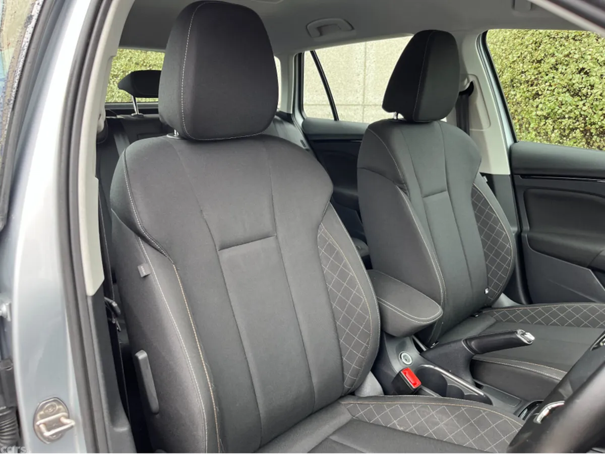 Skoda Kamiq SUV, Petrol, 2021, Grey
