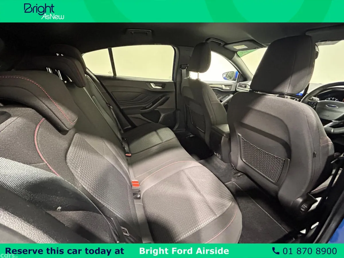 Ford Focus Hatchback, Petrol Hybrid, 2021, Blue