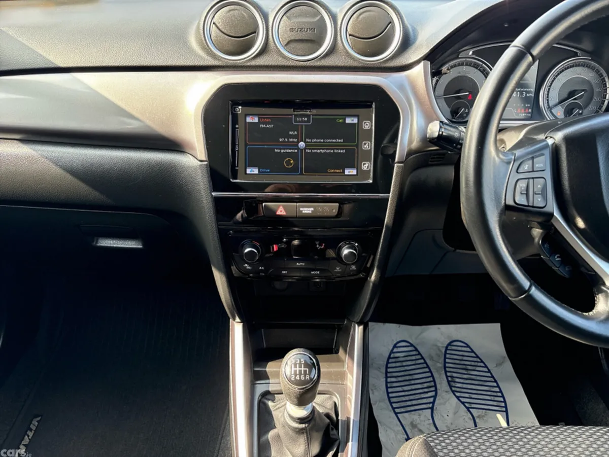 Suzuki Vitara Estate, Petrol, 2021, White
