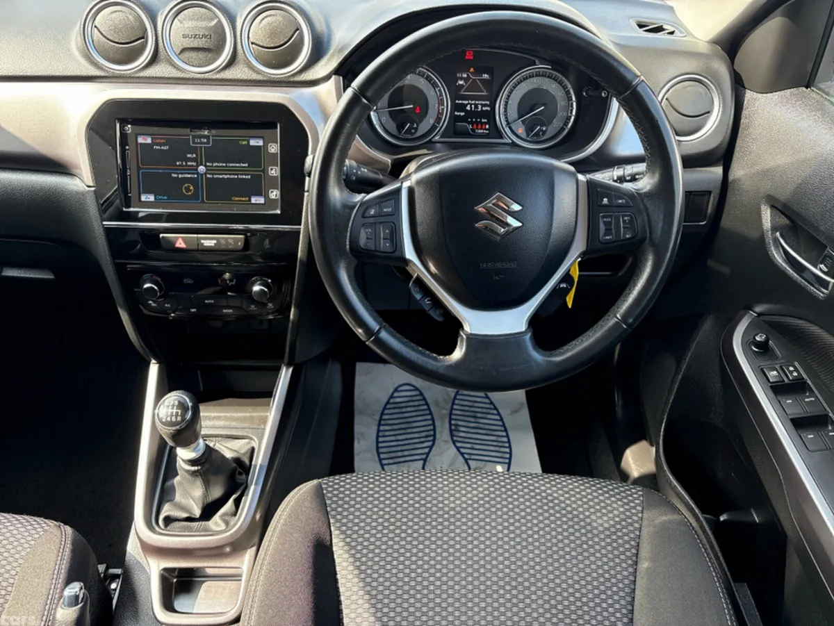 Suzuki Vitara Estate, Petrol, 2021, White