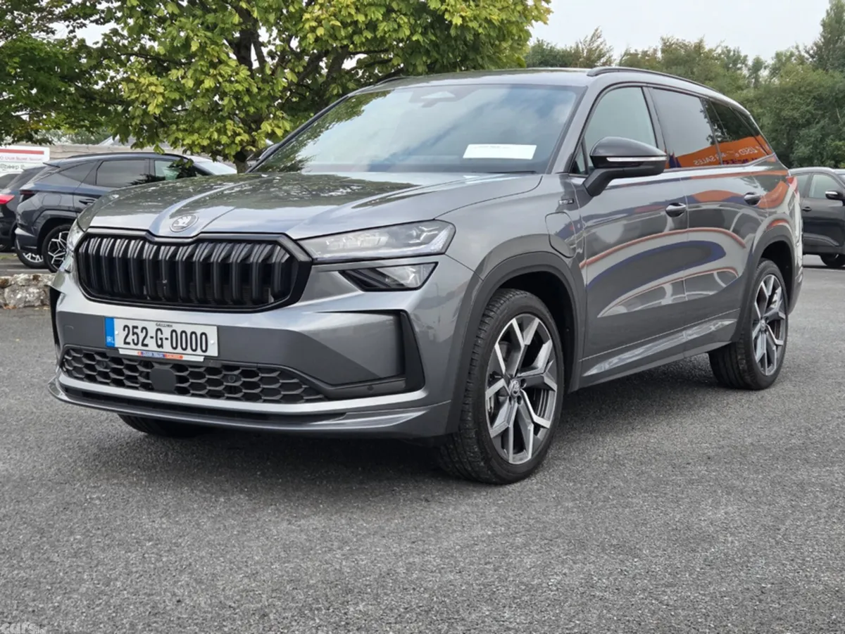 Skoda Kodiaq Estate, Petrol Plug-in Hybrid, 2025, Grey
