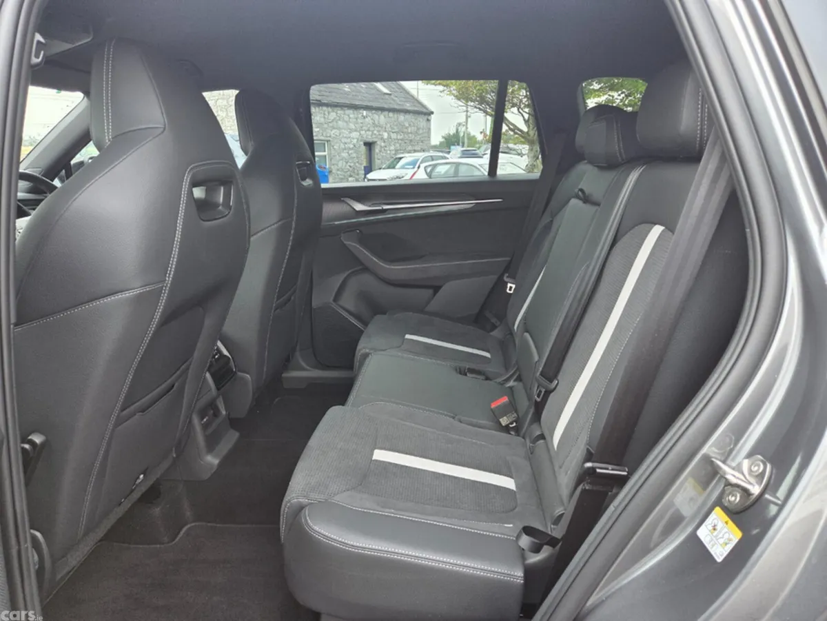 Skoda Kodiaq Estate, Petrol Plug-in Hybrid, 2025, Grey