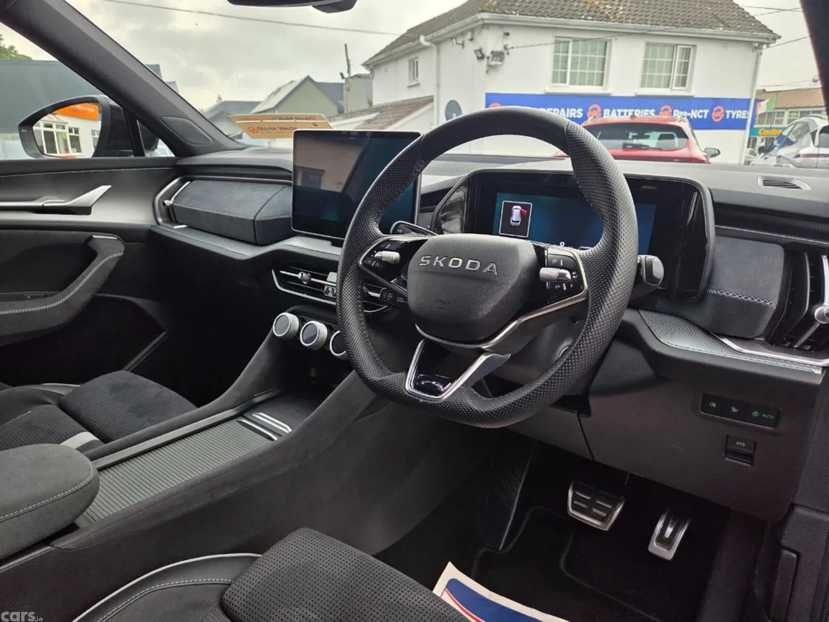 Skoda Kodiaq Estate, Petrol Plug-in Hybrid, 2025, Grey