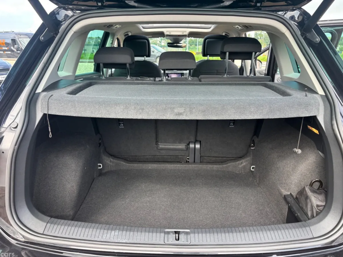Volkswagen Tiguan SUV, Diesel, 2021, Black