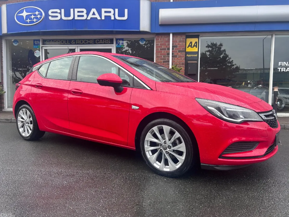 Opel Astra Hatchback, Petrol, 2017, Red