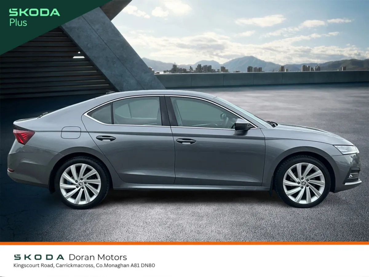 Skoda Octavia Hatchback, Diesel, 2024, Grey