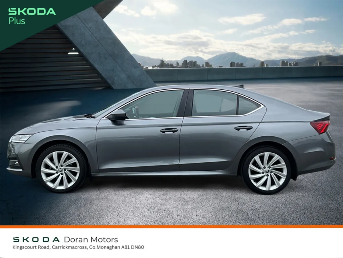 Skoda Octavia Hatchback, Diesel, 2024, Grey
