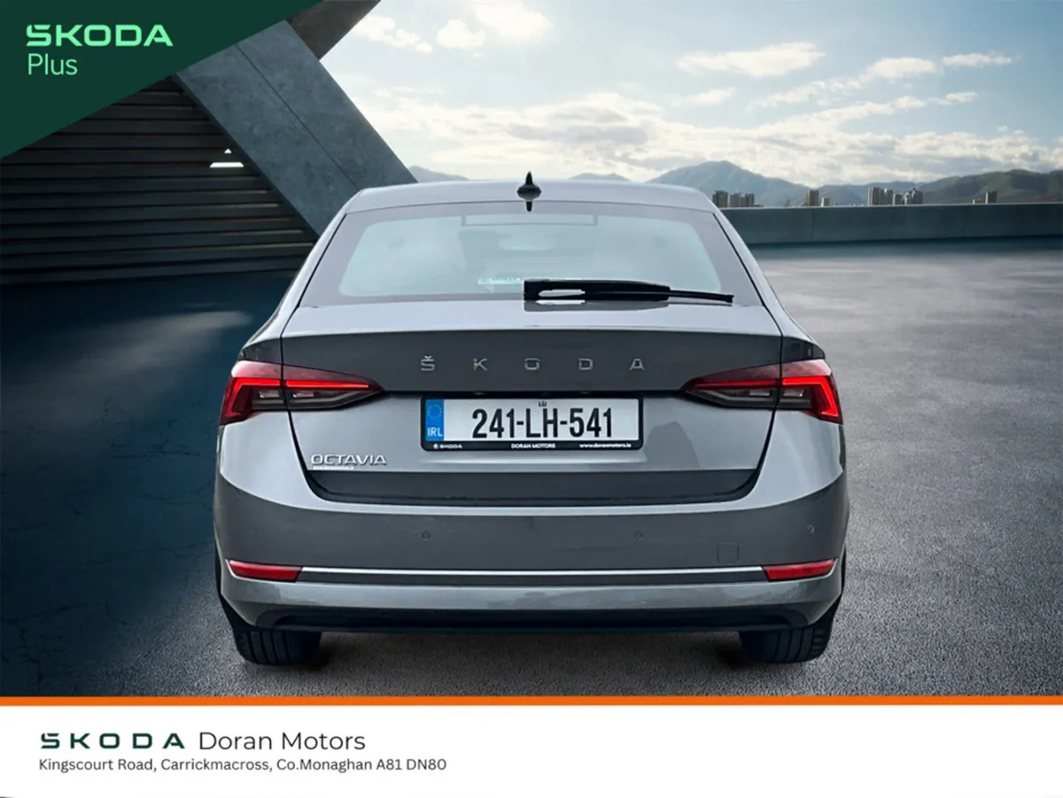 Skoda Octavia Hatchback, Diesel, 2024, Grey