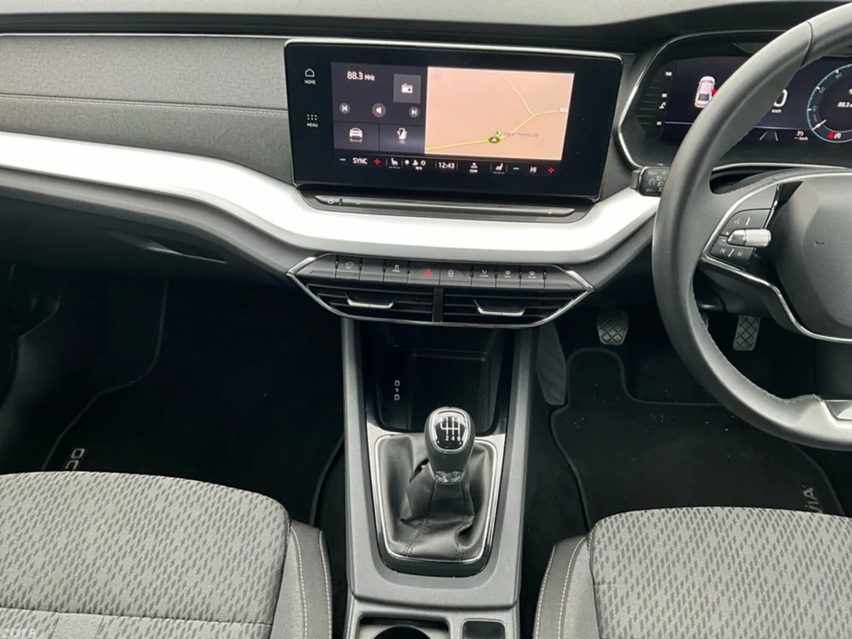 Skoda Octavia Hatchback, Diesel, 2024, Grey