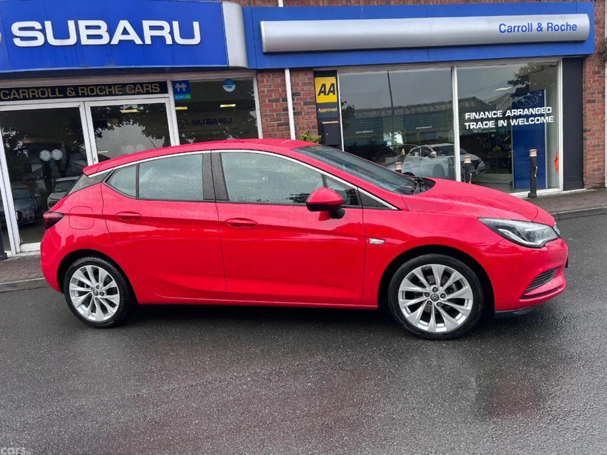 Opel Astra Hatchback, Petrol, 2017, Red