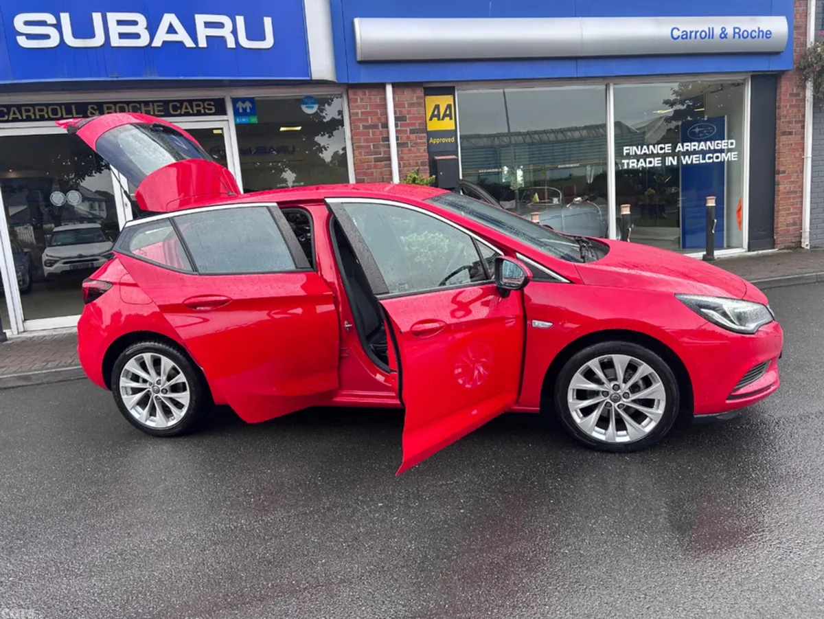 Opel Astra Hatchback, Petrol, 2017, Red