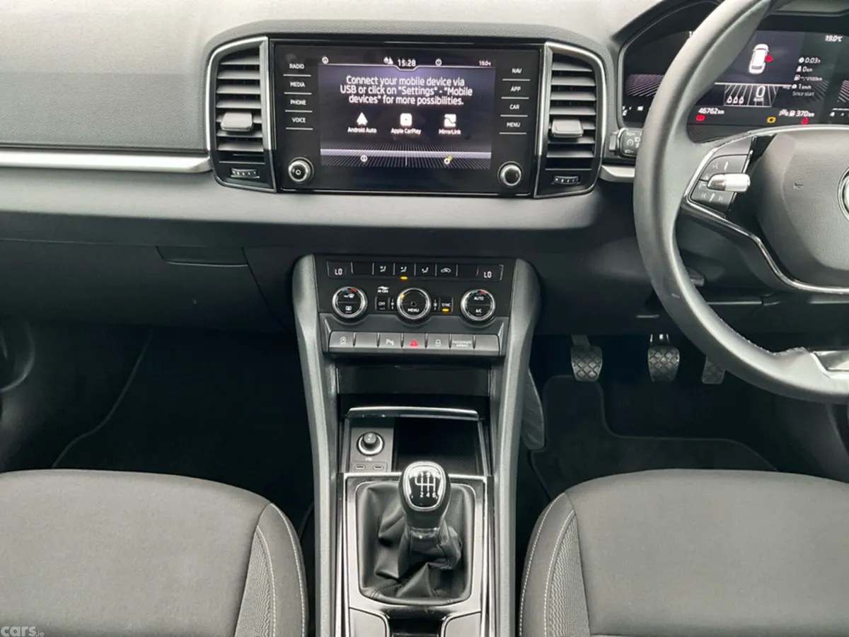 Skoda Karoq SUV, Diesel, 2023, Grey