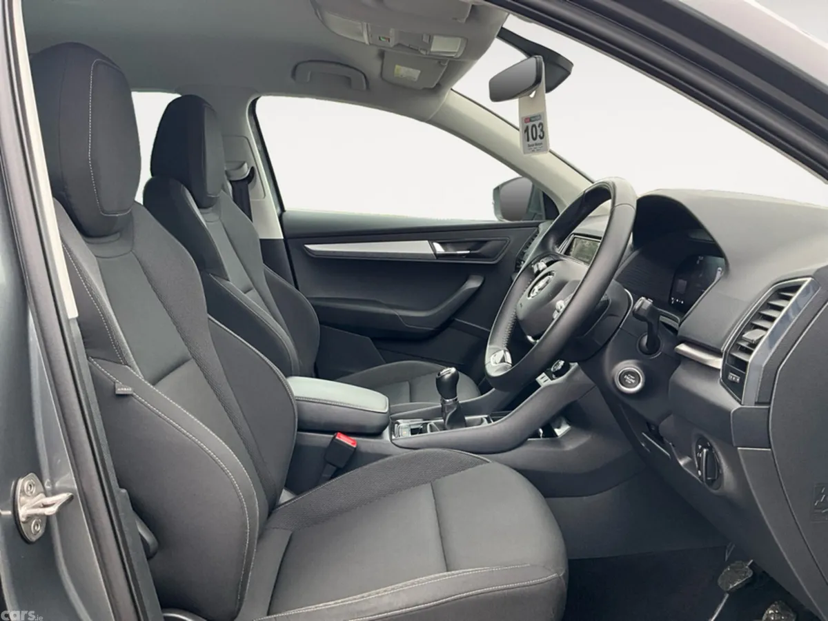 Skoda Karoq SUV, Diesel, 2023, Grey