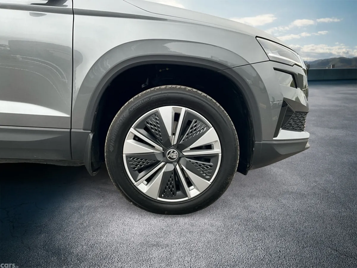 Skoda Karoq SUV, Diesel, 2023, Grey