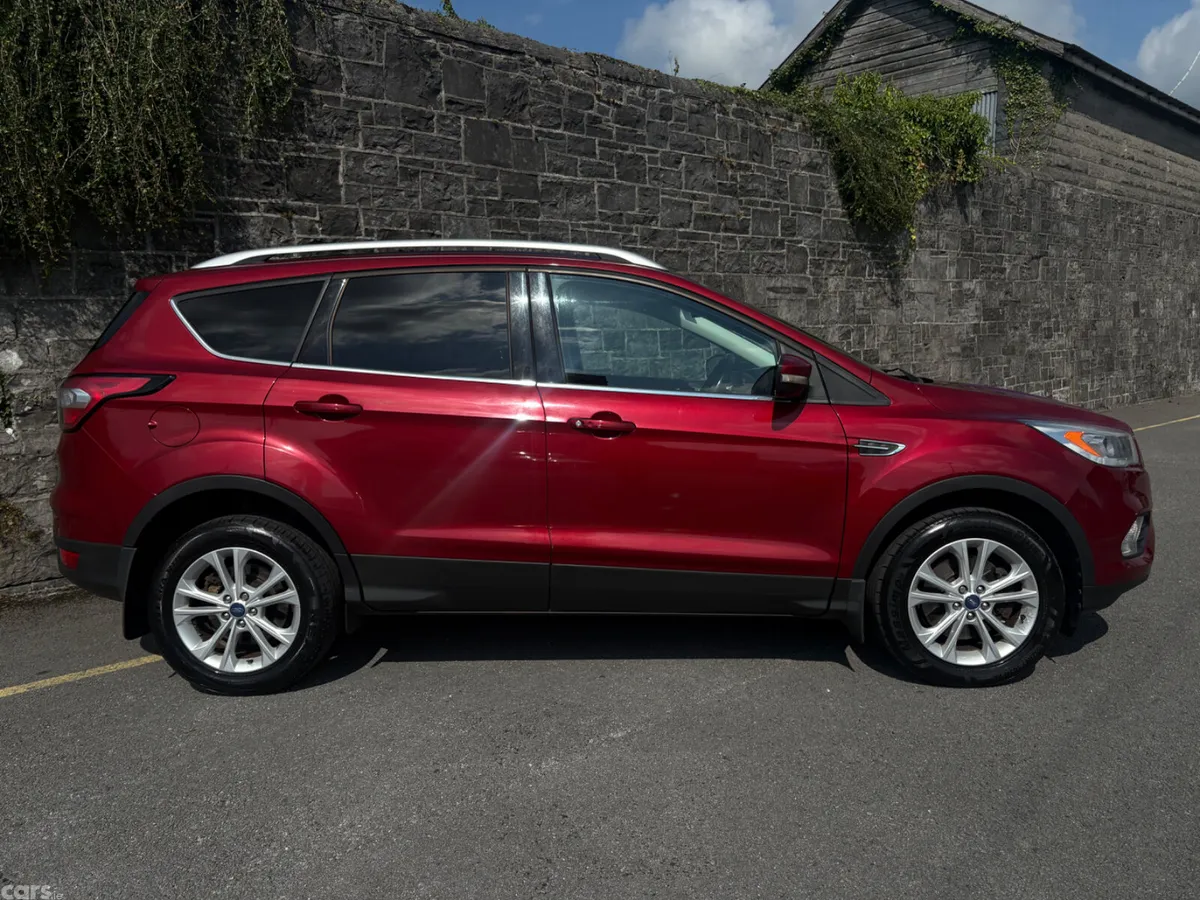 Ford Kuga SUV, Diesel, 2017, Red