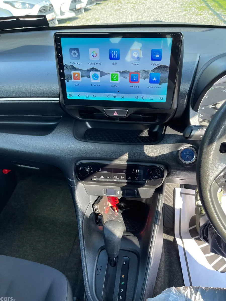 Toyota Yaris Hatchback, Petrol Hybrid, 2021, Silver
