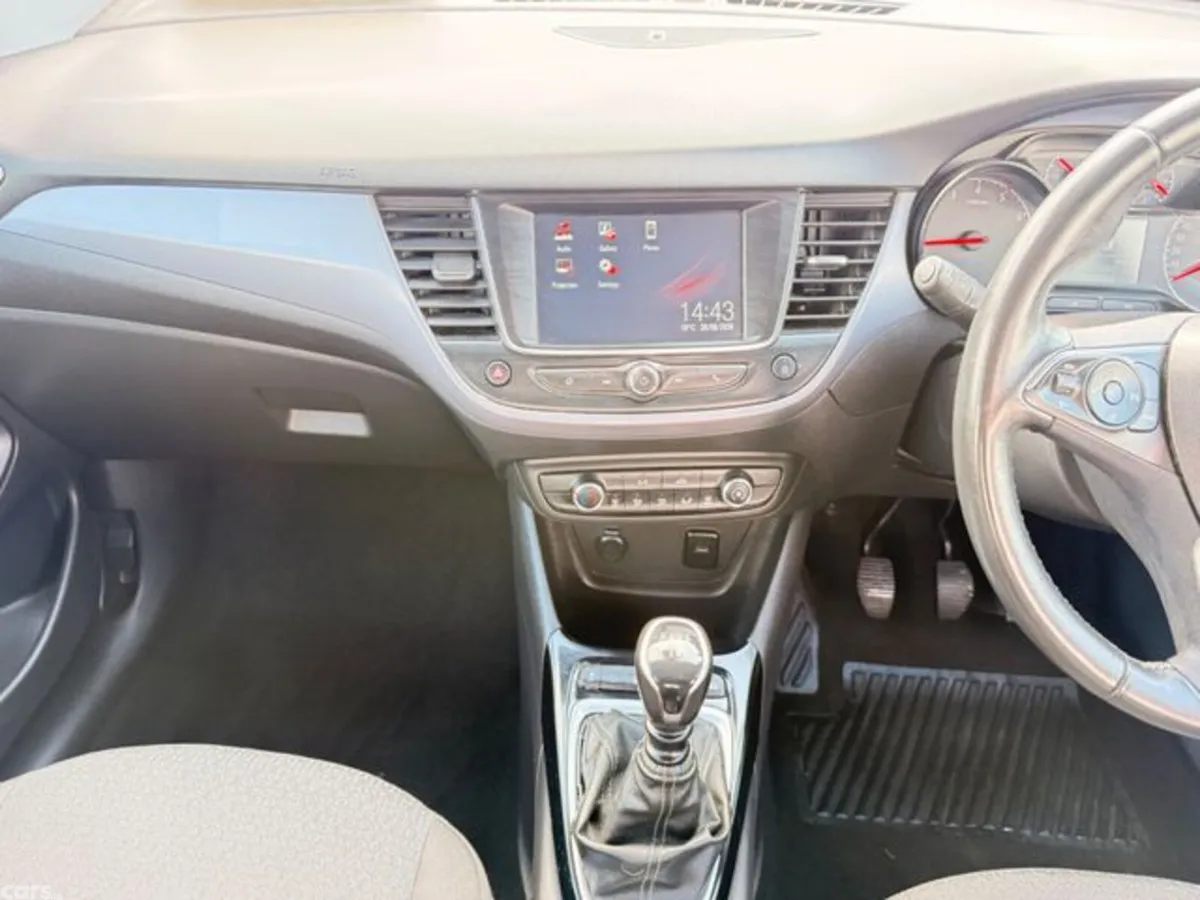 Opel Crossland MPV, Diesel, 2022, Black