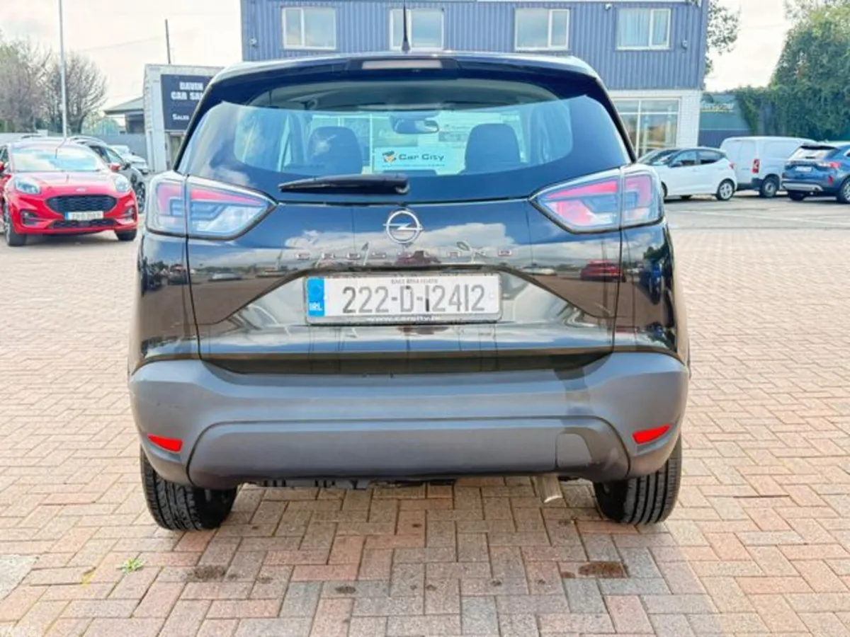 Opel Crossland MPV, Diesel, 2022, Black