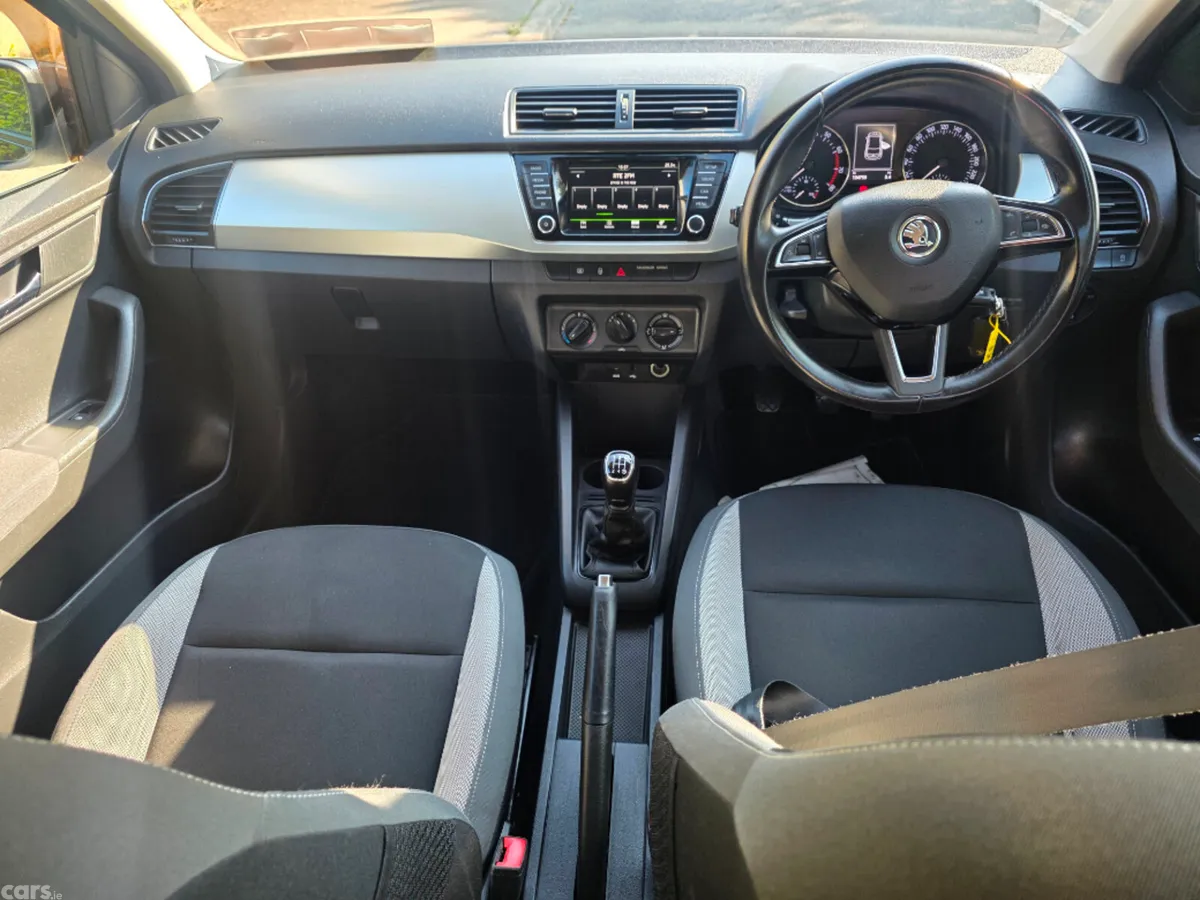 Skoda Fabia Hatchback, Petrol, 2017, Black