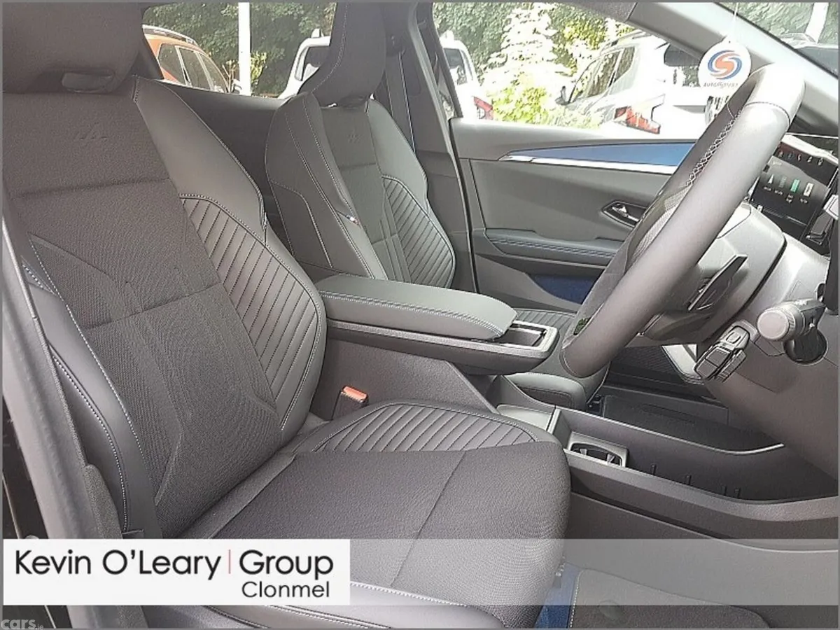 Renault Megane E-Tech Hatchback, Electric, 2026, Black