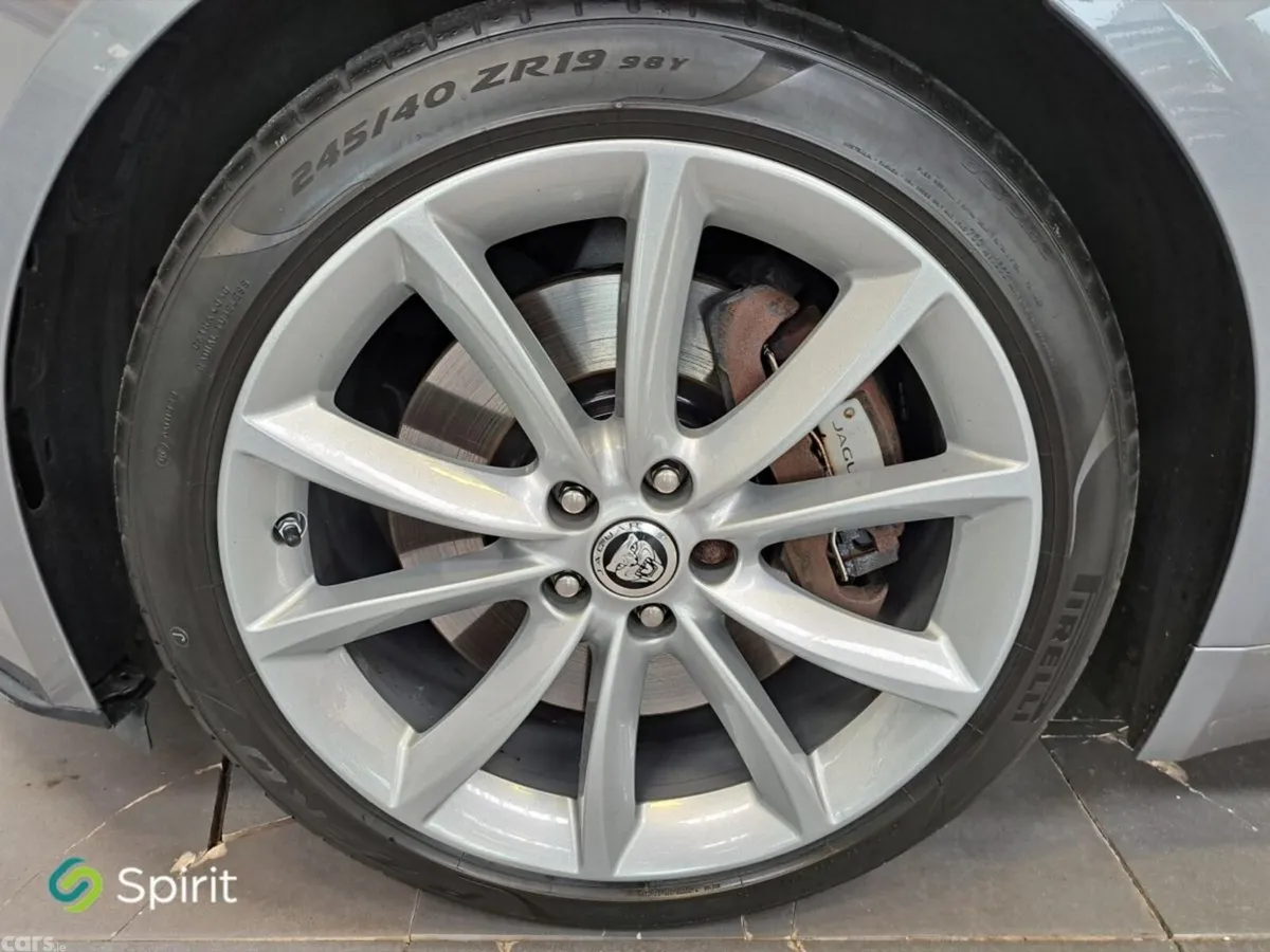 Jaguar F-Type Coupe, Petrol, 2020, Grey