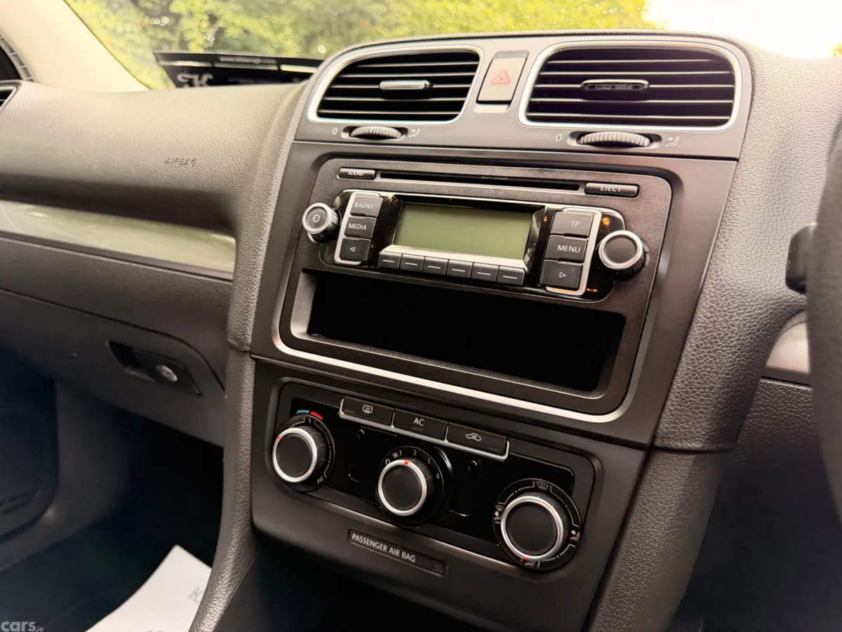 Volkswagen Golf Hatchback, Diesel, 2011, Silver