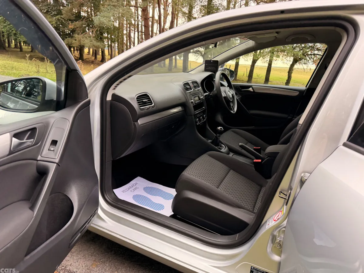 Volkswagen Golf Hatchback, Diesel, 2011, Silver