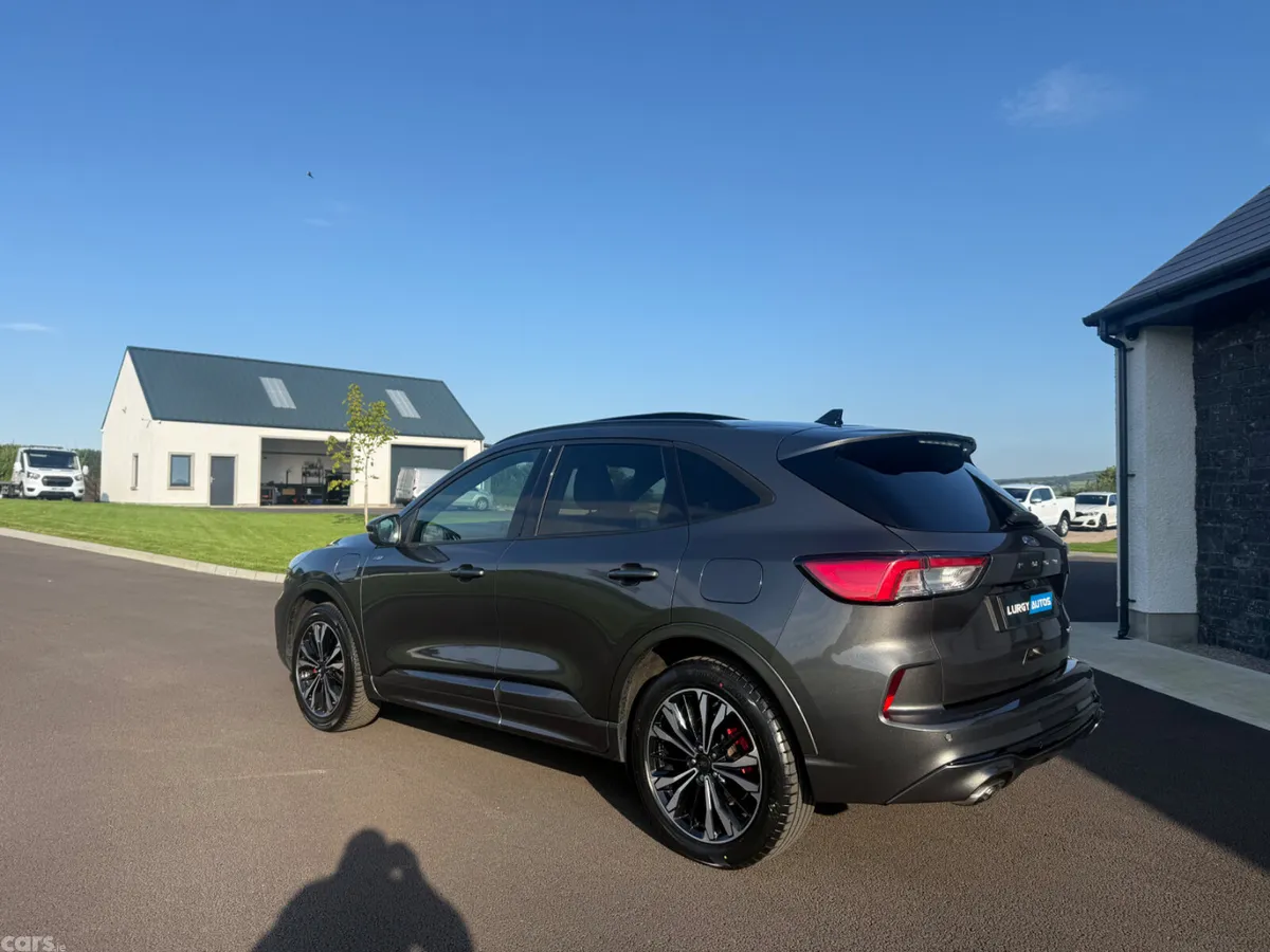 Ford Kuga SUV, Petrol Hybrid, 2023, Grey