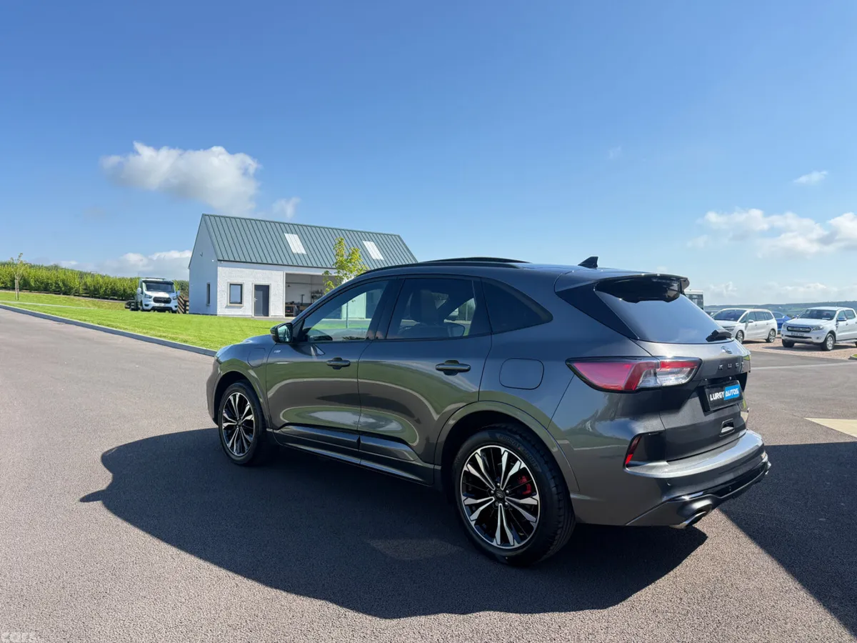 Ford Kuga SUV, Petrol Hybrid, 2023, Grey