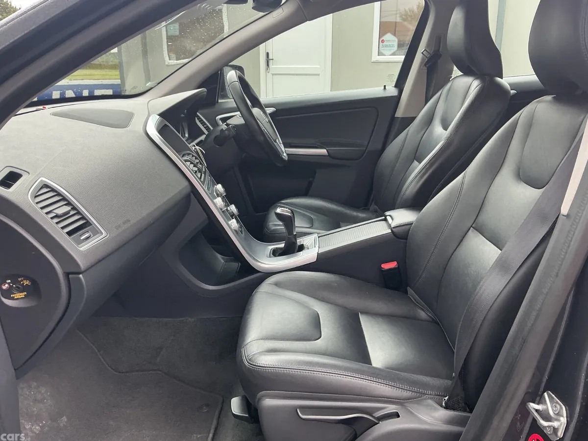 Volvo XC60 SUV, Diesel, 2017, Grey